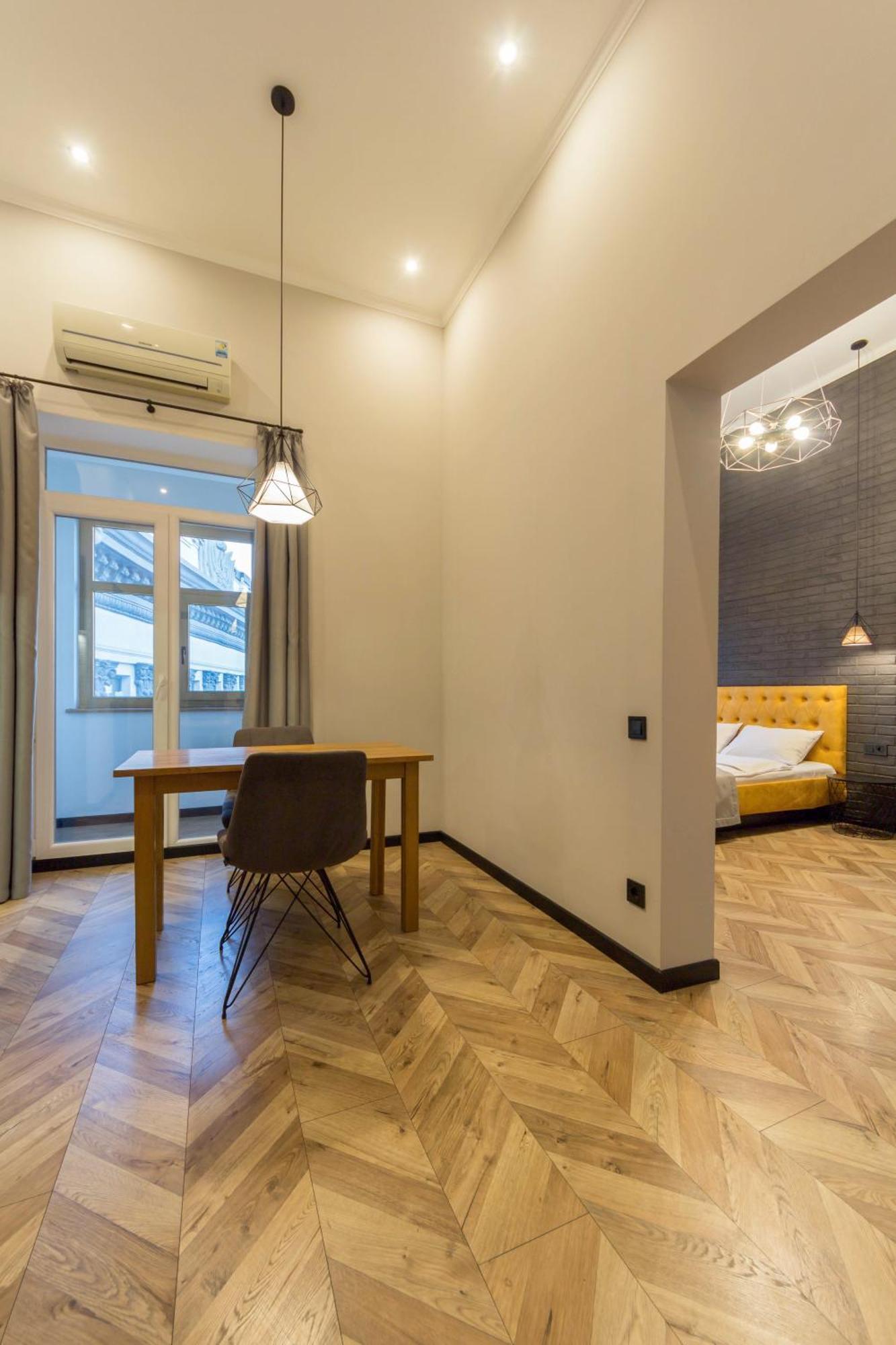 Idea Design Apart-Hotel Prorizna Kyiv Exterior foto